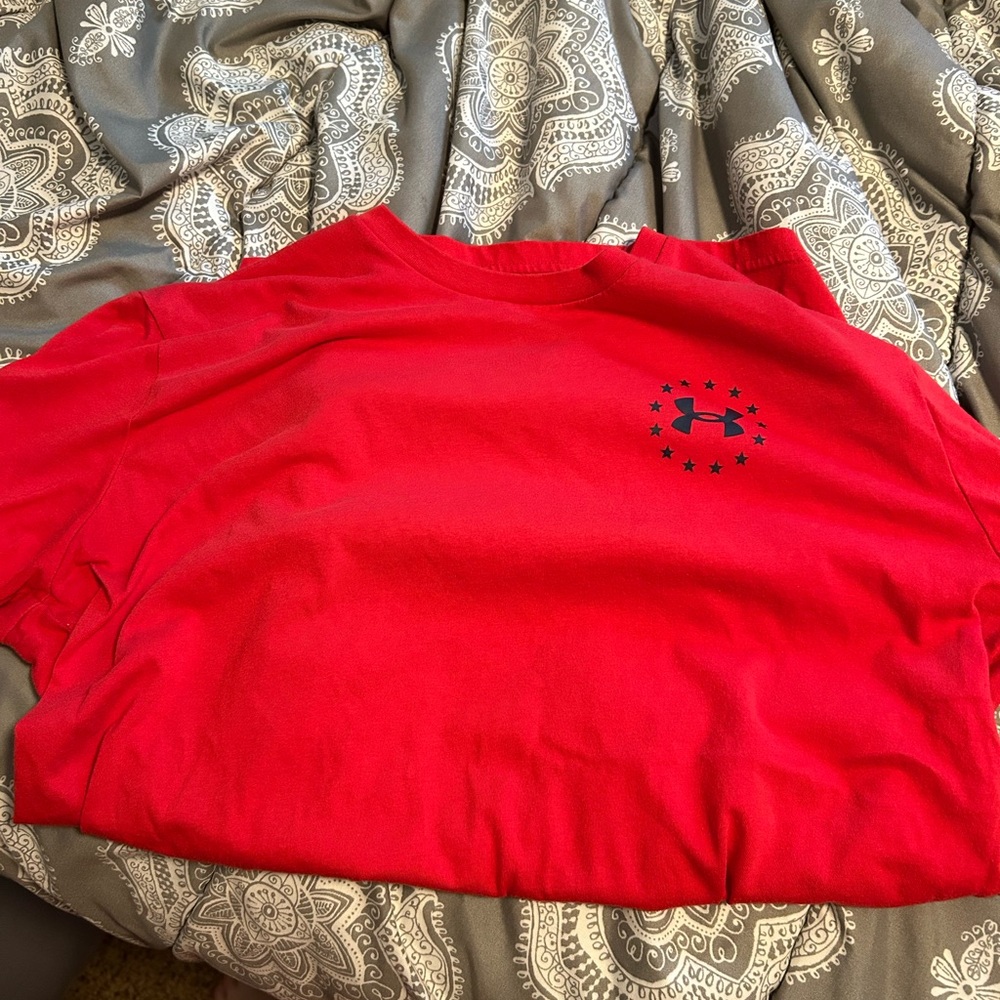 freedom under armour men’s medium tshirt